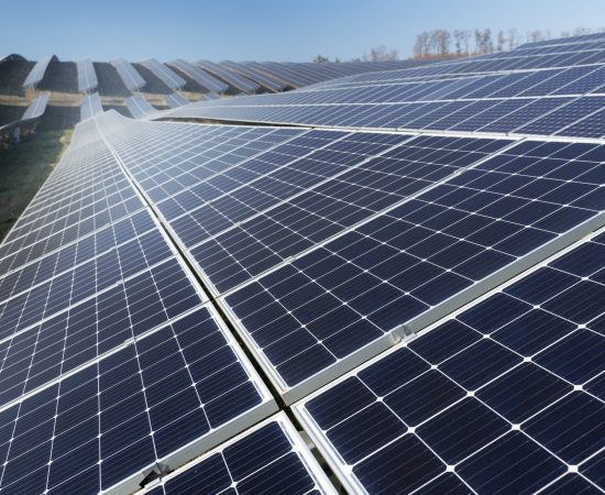 beautiful-alternative-energy-plant-with-solar-panels